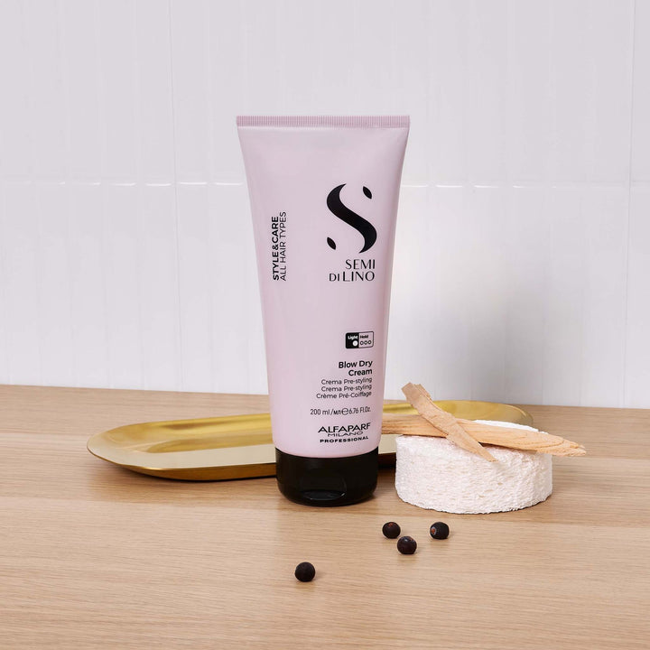 Крем для захисту волосся під час сушіння Blow Dry Cream Semi Di Lino Style &amp; Care Alfaparf Milano
